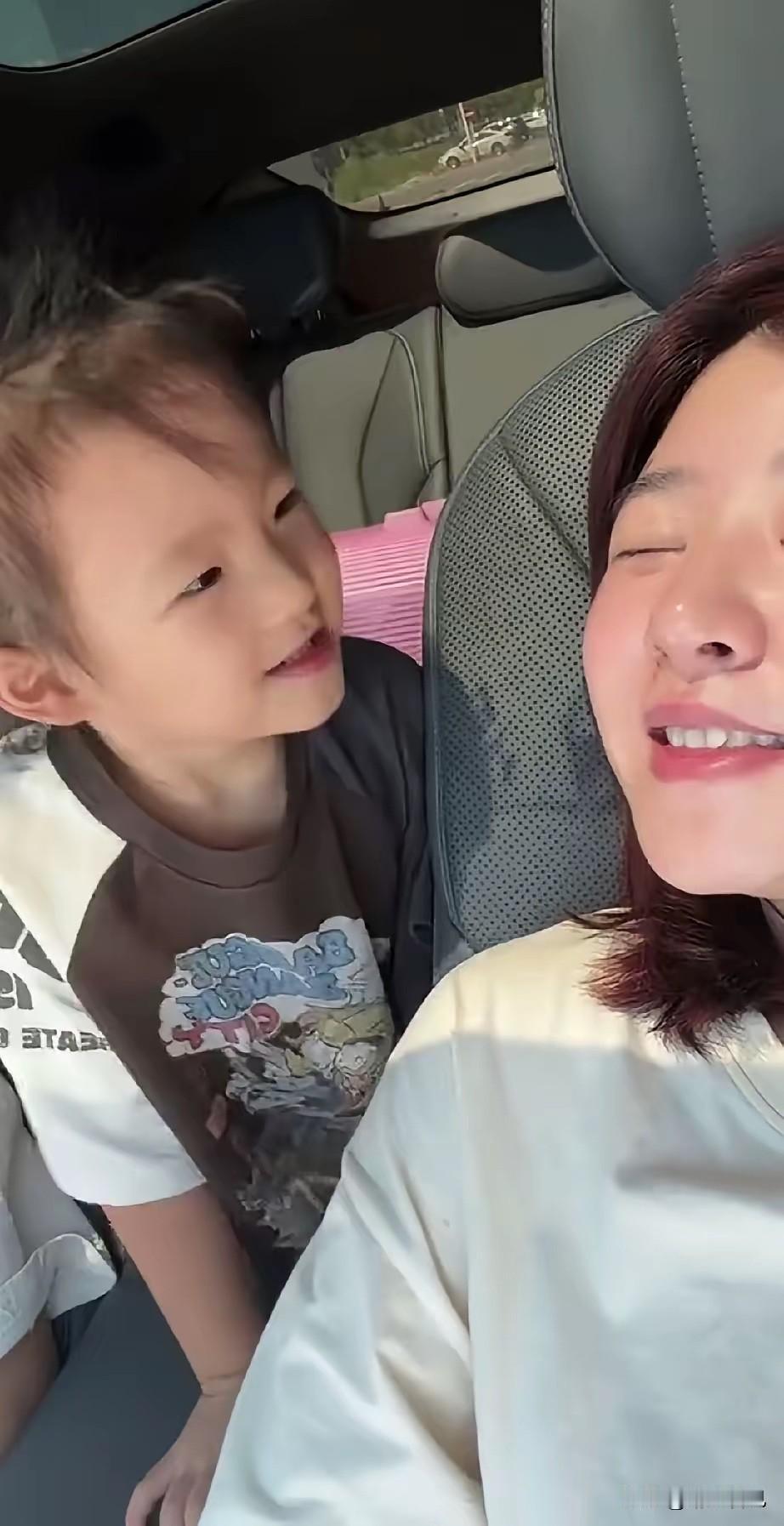 难怪黄一鸣男朋友虞子酱这两天没直播！原来是在帮黄一鸣搬家，搬到了新家——中海