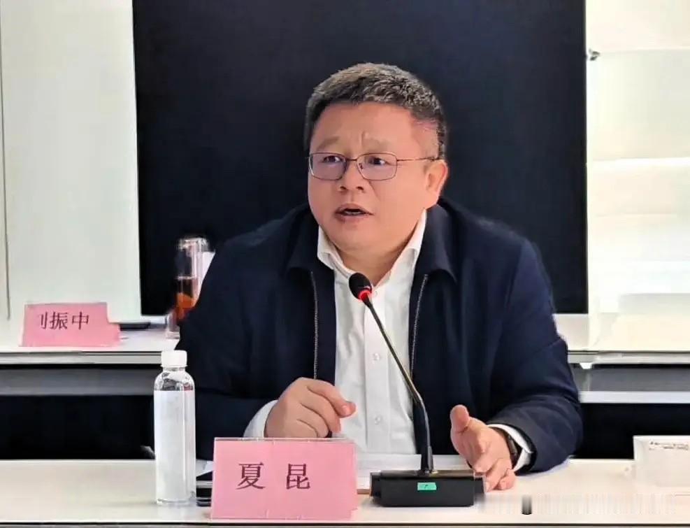 胆子不是一般大！前任被查，这个刚上任8个月的“一把手”，便把持不住了！7月