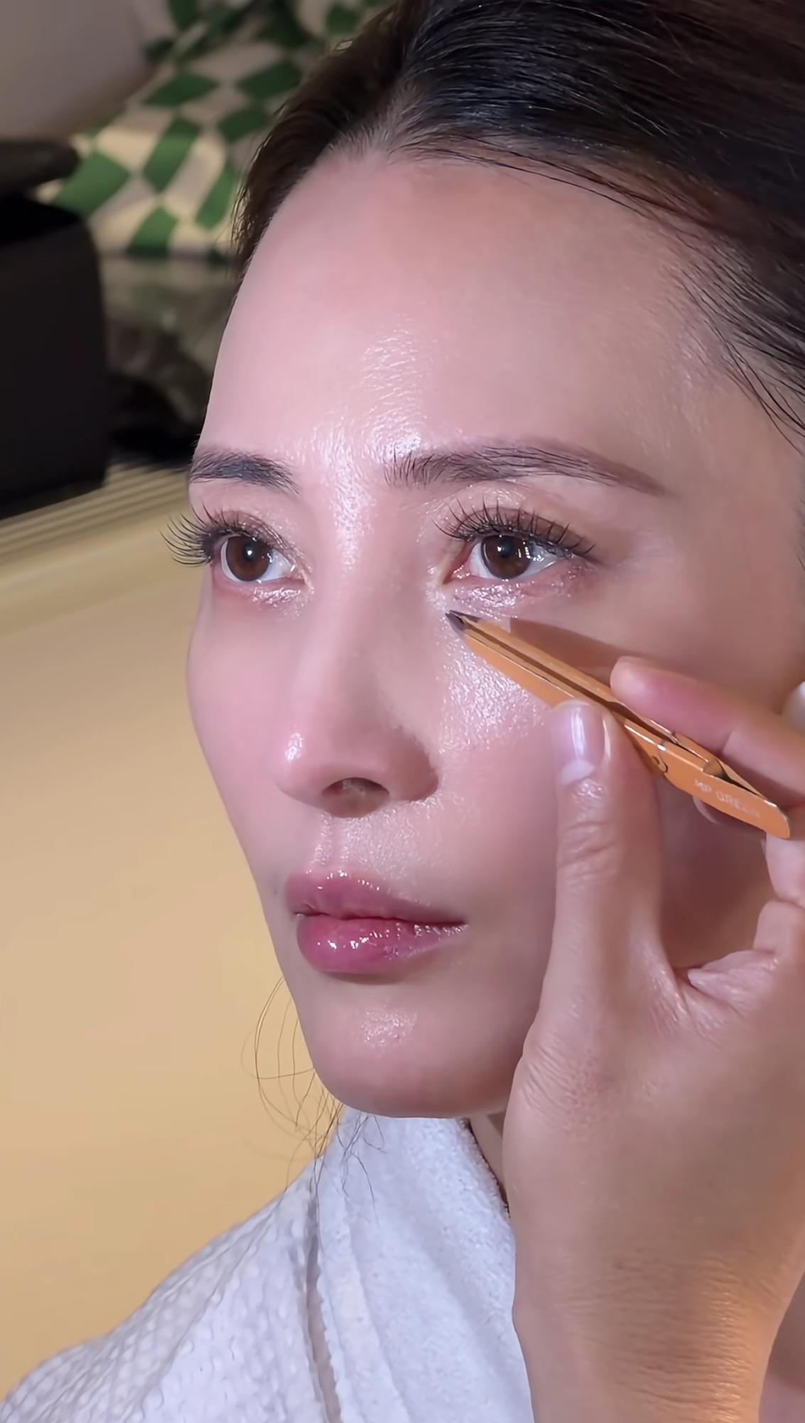 不得不信，有些人生来就是当明星的。蒋勤勤这一辈子，估计只有一个缺点，那就