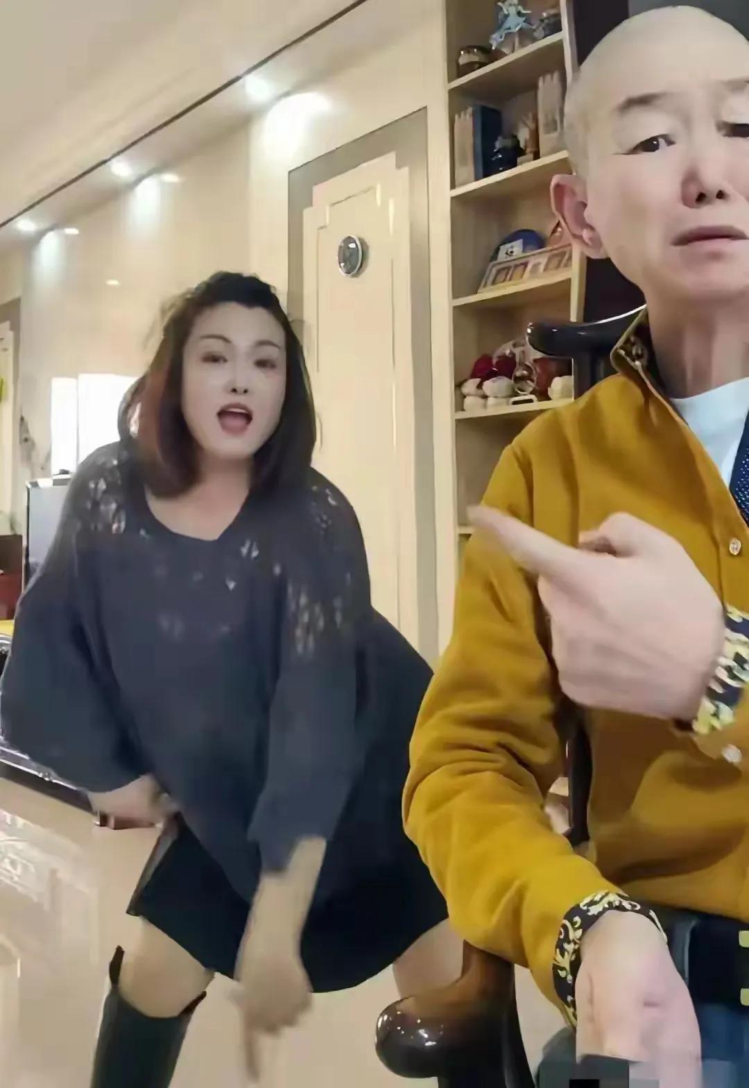 69岁著名相声艺术家赵津生，和小他30岁的妻子玩直播流量密码69岁的相声名