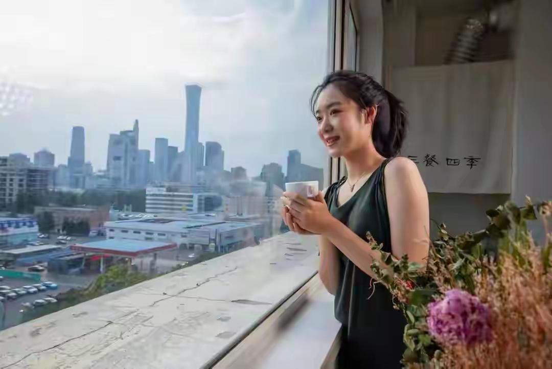 低调的智慧:不言不语,却最动人在我们的生活中,总有一些人,他们在人群之中并不