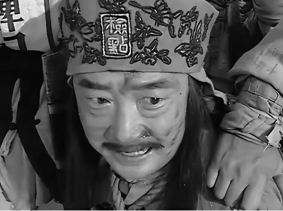 1856年，韦昌辉为了泄愤，把重伤的杨秀清，拉在自己的战马之后拖行，杨秀清求饶，