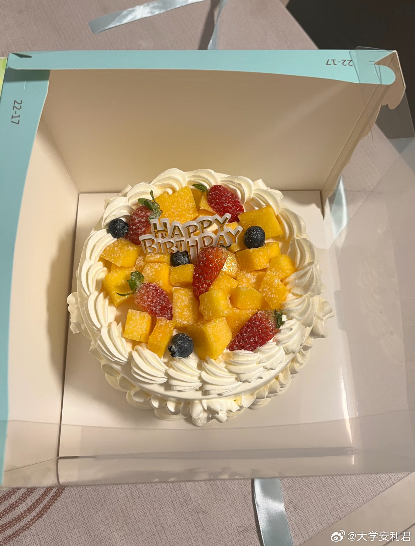 直男买的蛋糕……