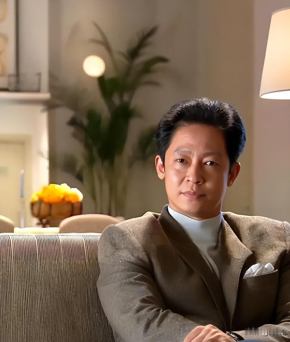 59岁王志文看淡生死！不买墓地不立碑，活成娱乐圈最清醒的人59岁的王志文，