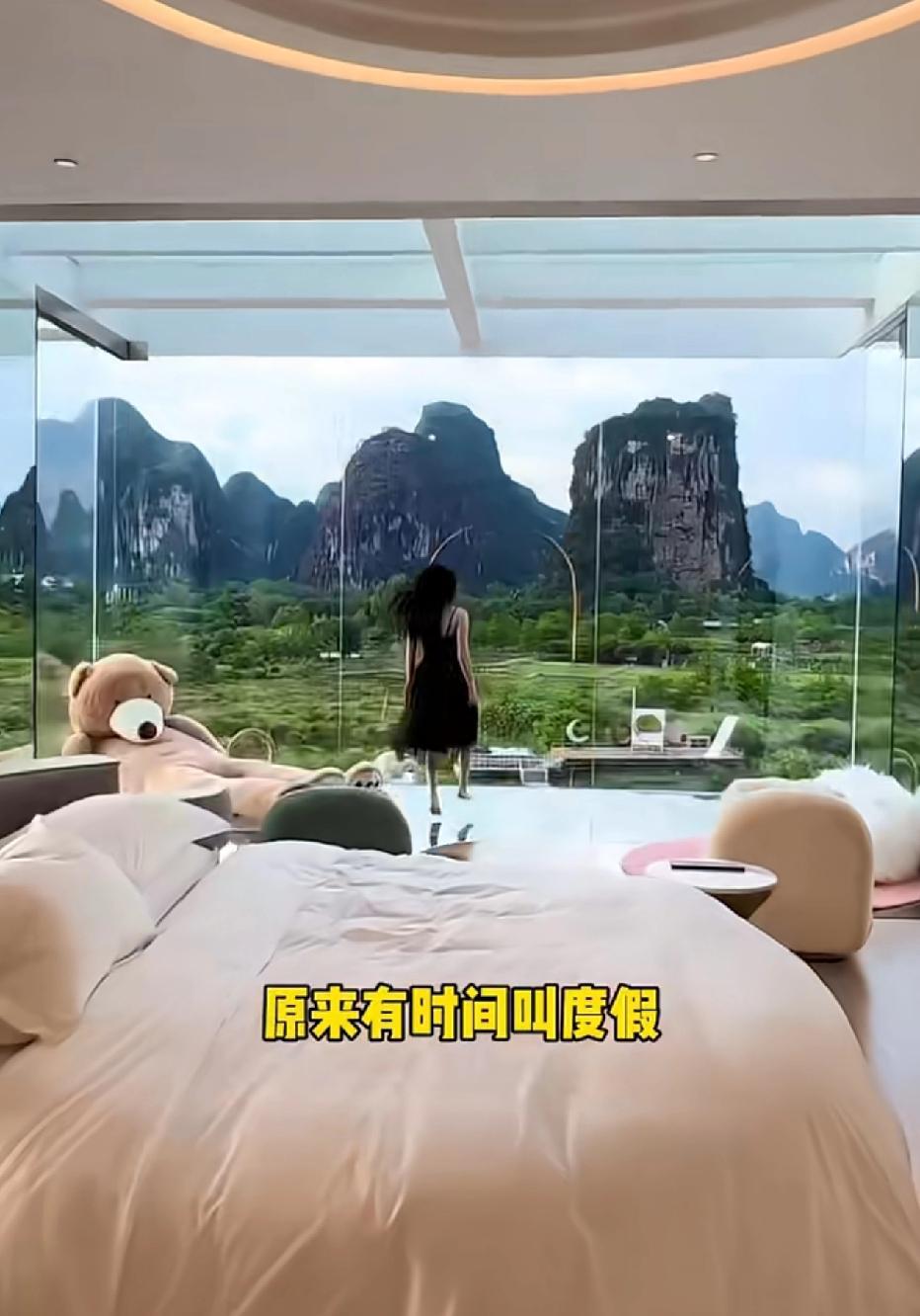 原来，有充裕时间的出行叫度假，时间紧张的行程只能算作旅游。网上刷到好多人吐槽旅游