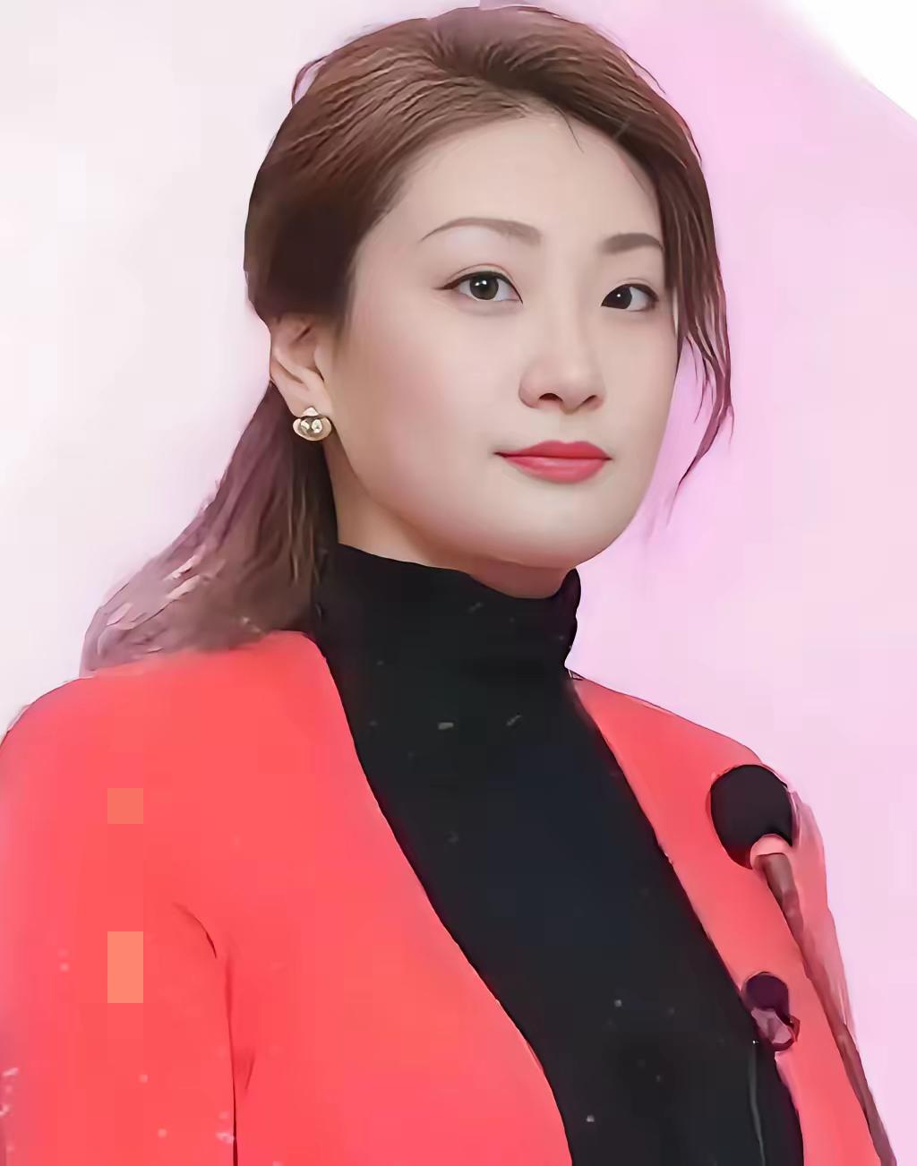 别笑宗馥莉辞了娃哈哈，这哪是认输，分明是把“死棋”下活了！哪是什么能力不行扛