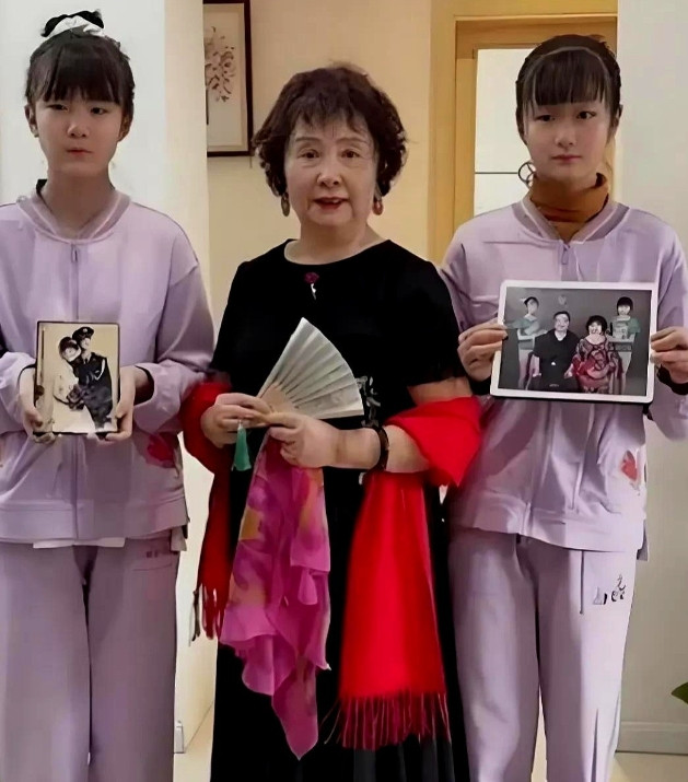 现在全网最让人心疼的妈妈，就是74岁的盛海琳了吧！别人家孩子中考都有父母全程