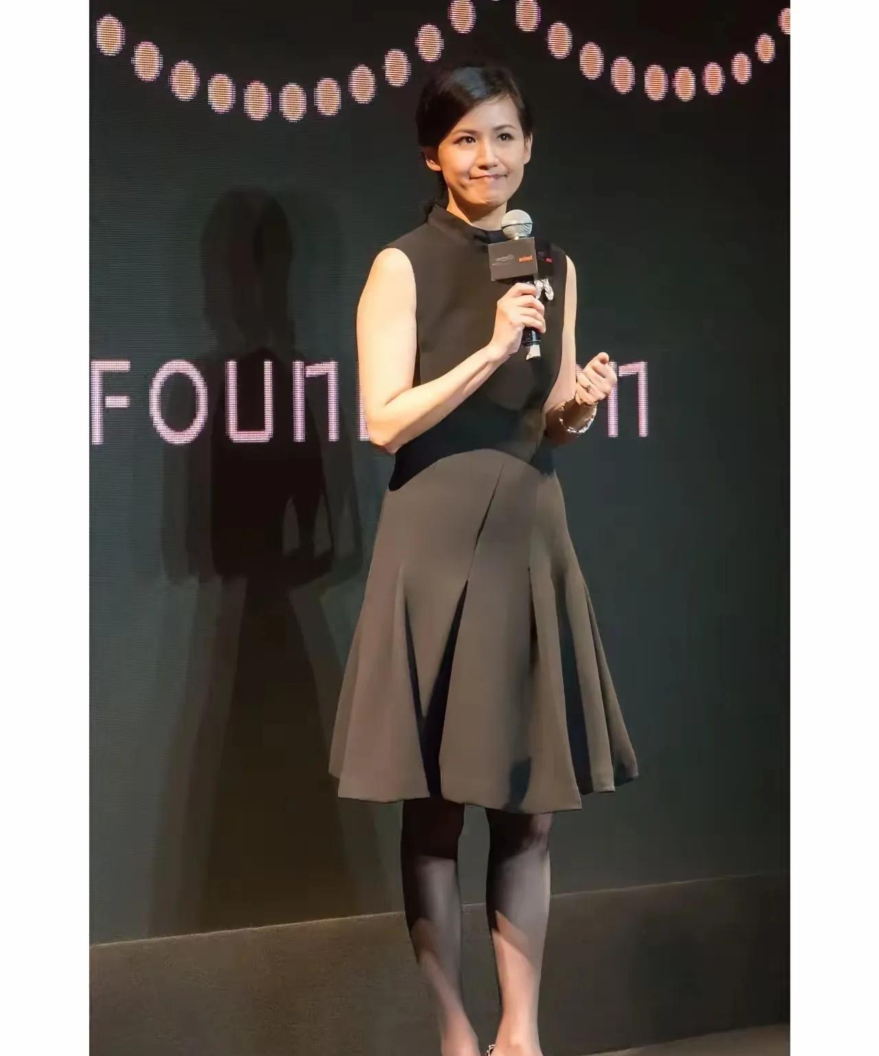 刷到王津元，她是谁？一搜，东方卫视前主持人，复星老板的二婚老婆……跟着又有网友