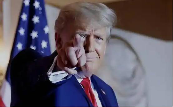 果然被我猜中了！ 大家有没有发现，特朗普总能搞出点出人意料的操作，每次都能刷