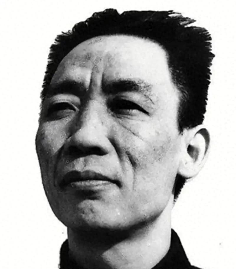 西安解放之后，西安市领导班子正式组建，贾拓夫出任班长，六位常委分别是谁呢？19