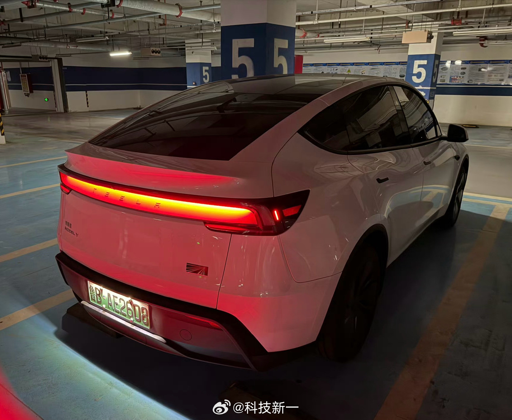 兄弟们，我今天声明一件事：特斯拉ModelY这辆车我不会卖了，说实话我特别想卖