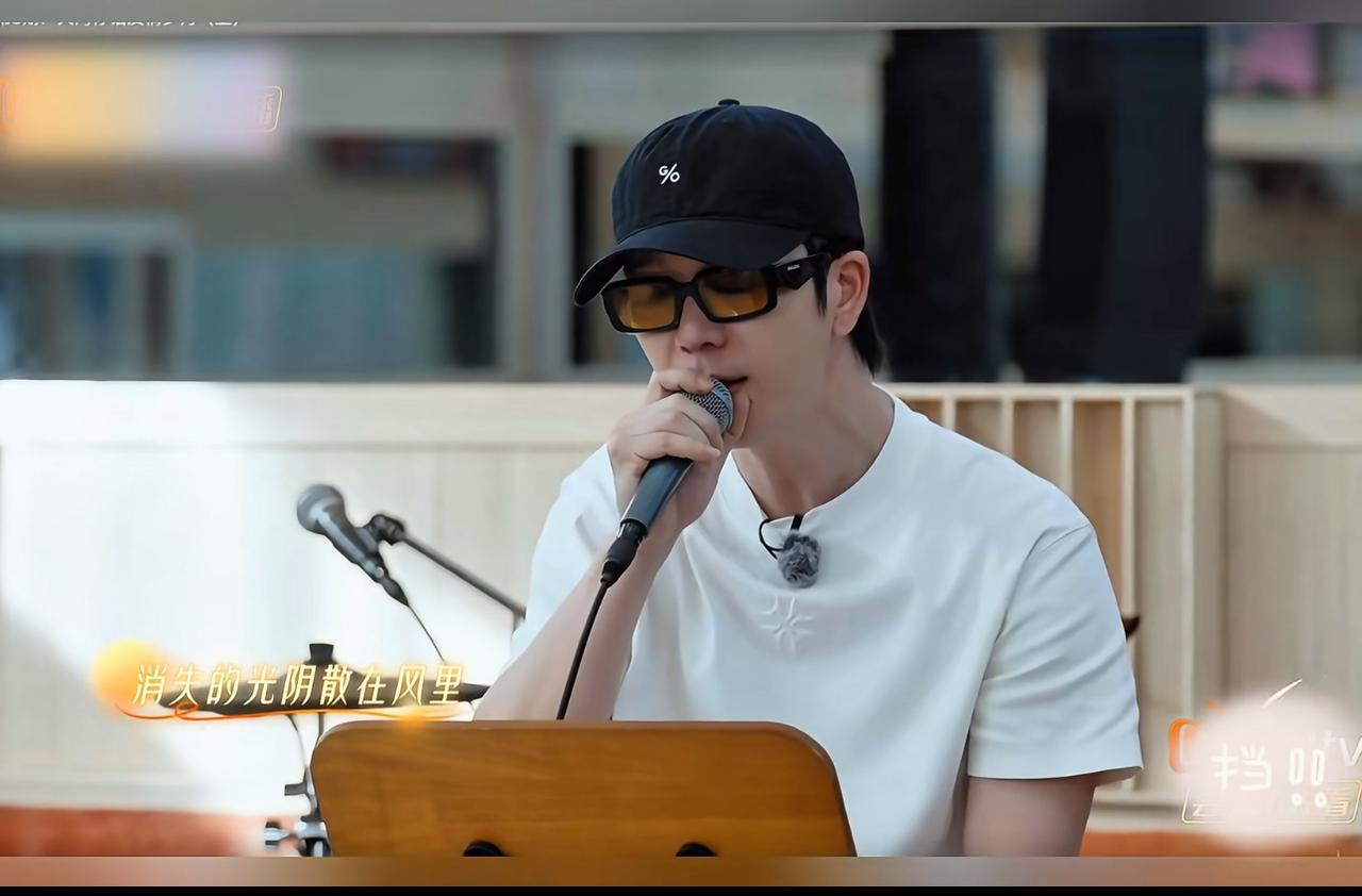 哥几个的粤语歌太对味了，非常好听！没想到糊糊、苏醒和楚生的粤语很厉害，不仅会说