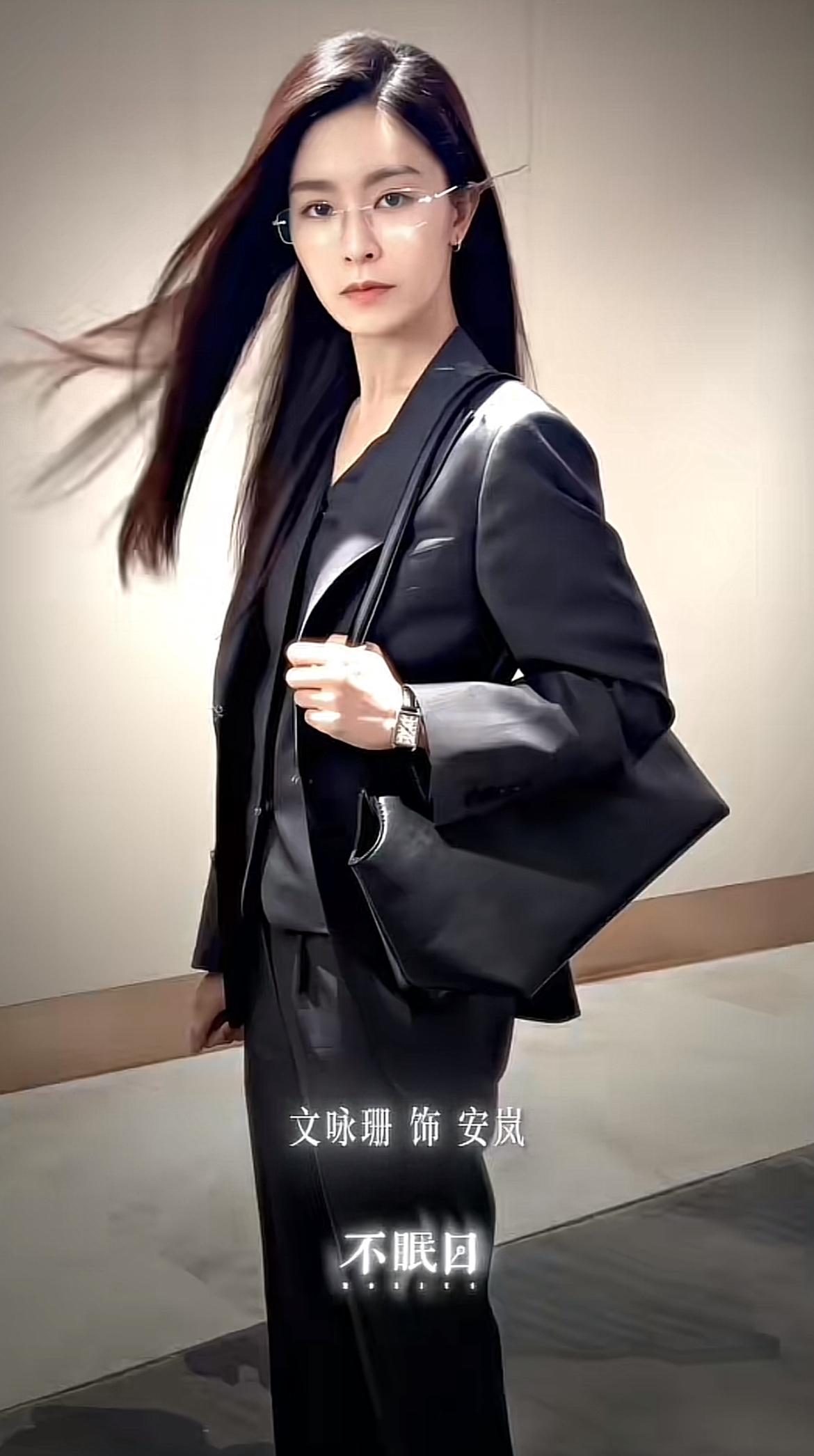 刚刚看完由白敬亭、文咏珊主演热播剧《不眠日》第八、九集，第三次循环结束，进入第四