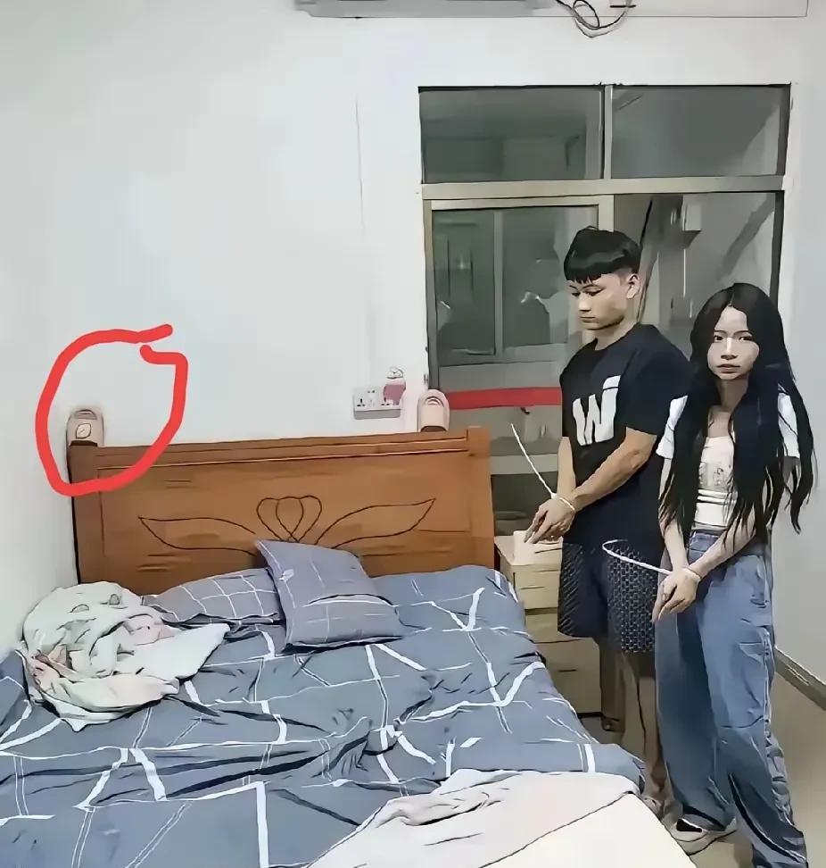 【作业惊魂夜】一对小情侣为了赶作业，半夜在出租屋化身