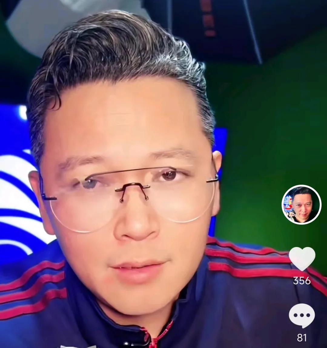 解说员周亮表示，上海申花跟上海海港在引援方面都很差劲。周亮在直播间也摇头笑着表