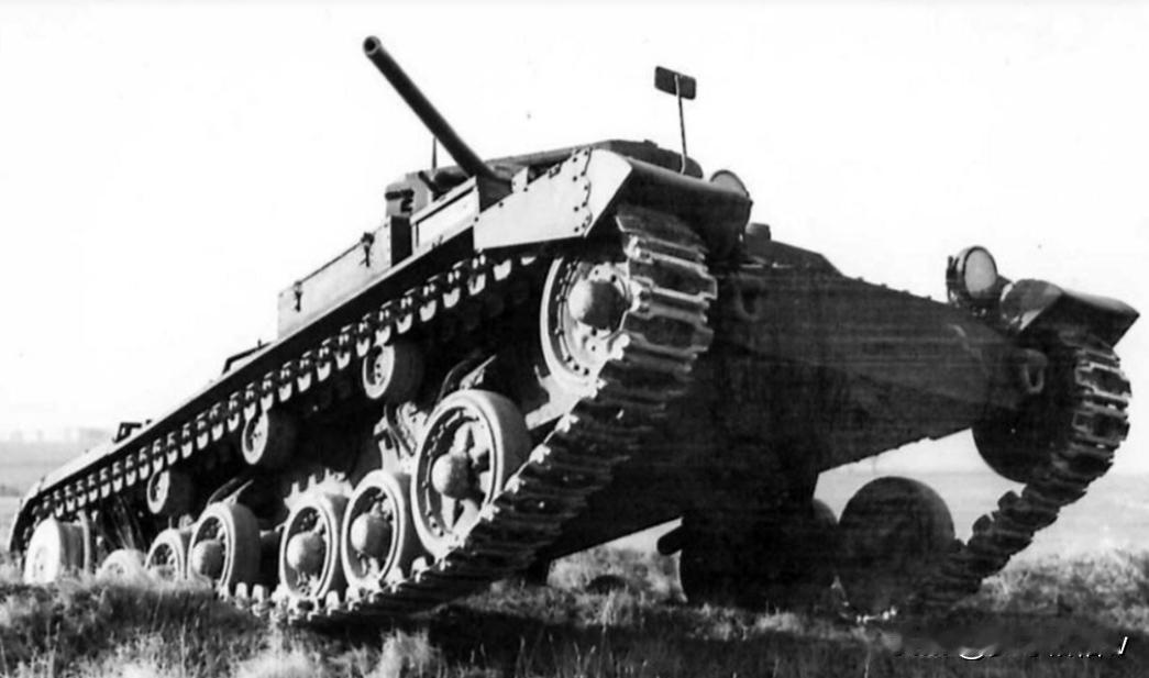 从1940年到1944年约翰国和渥太华军事工业累计制造了约8200辆“瓦伦丁”坦