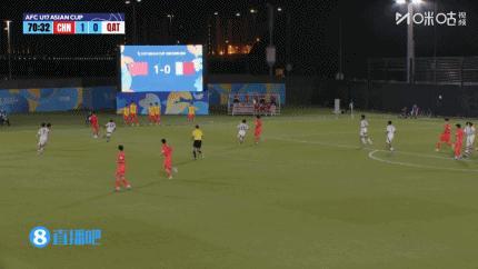 U17国足绝地逢生，张柏霖替补登场头球破门，U17国足2:0卡塔尔，而目前日本队