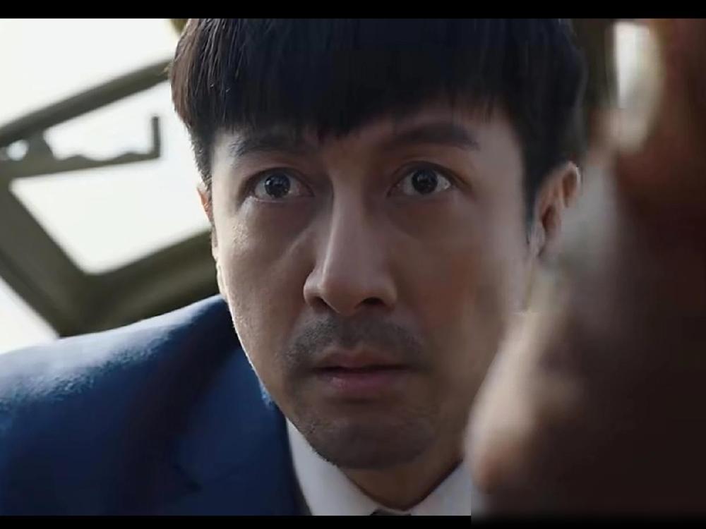 大结局武木一郎怎么也不敢相信，他守护了这么多天的笃信者威特、与日本兵同归于尽了。