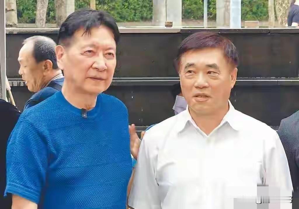 突变，蓝营民调突然爆大冷门！郑丽文居然没干过赵少康，支持率直接差了10个百分点！