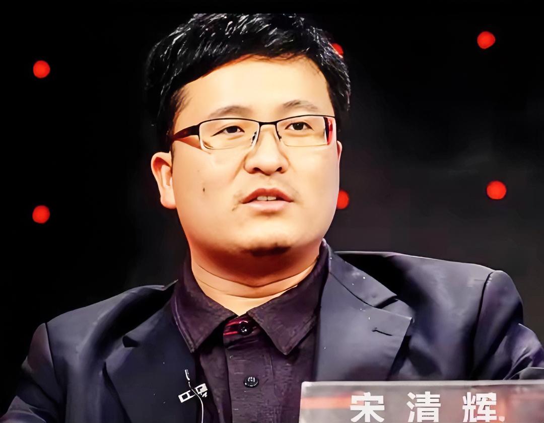 经济学家宋清辉建议深圳机场撤回监控视频并向郑智化道歉，这种观点简直非常荒唐。