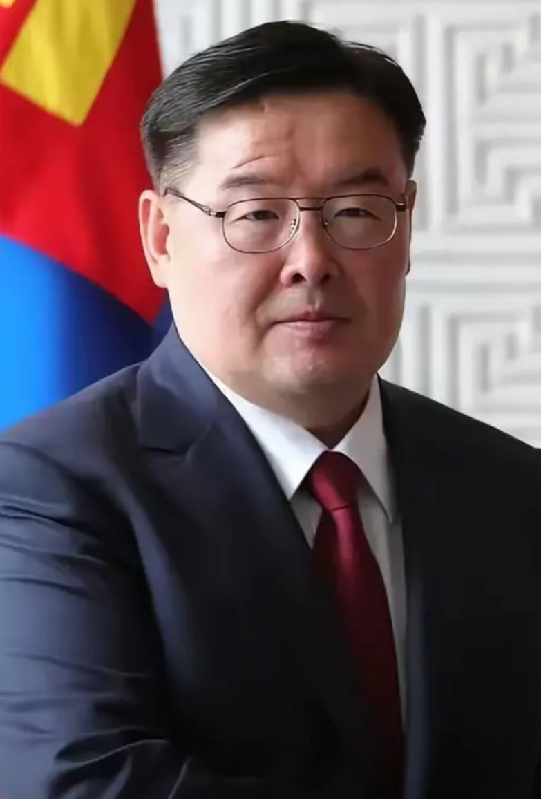 别指望别国领导人“亲华”“亲中”最近，蒙古国总理由于贪腐（起因是儿子的女朋友炫