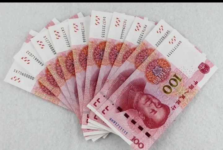 一大早朋友找我借钱，我问他要多少，他一个劲地说250。心里顿时不爽！你这骂谁呢？