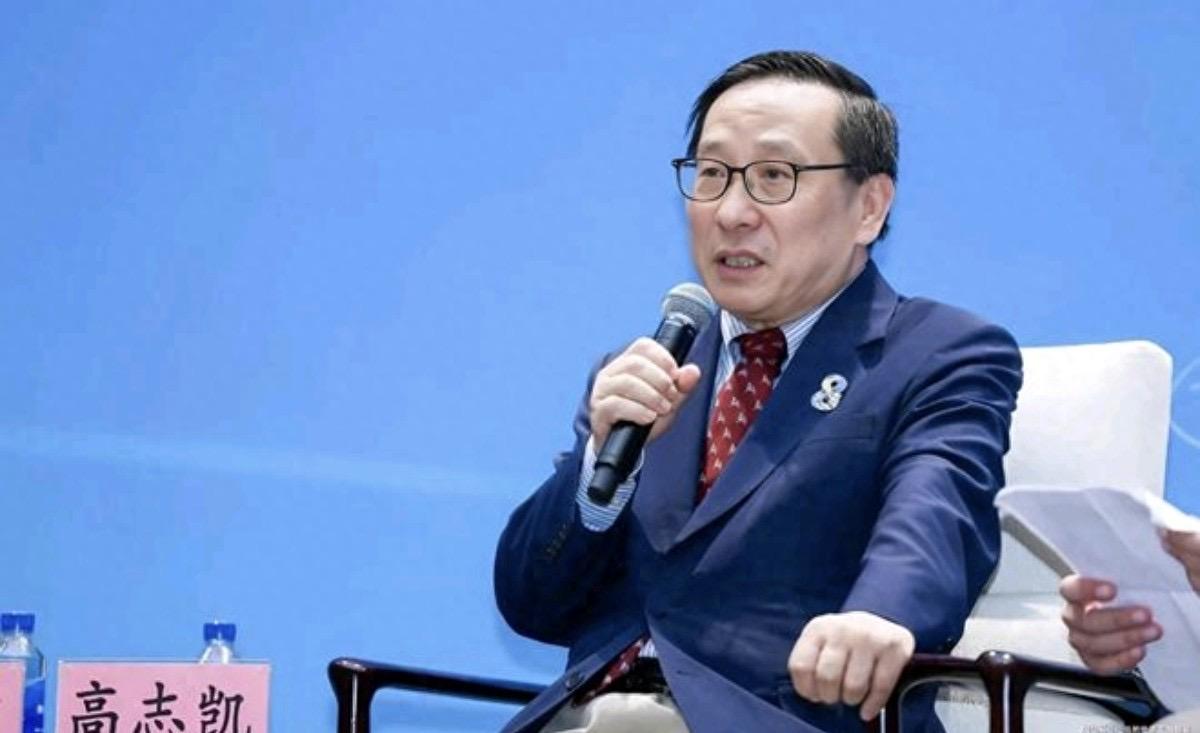 高志凯揭示了一个真相:历史上，精英阶层，先富群体主动卖国！他们的后代，应该接续了