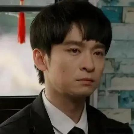 《蛮好的人生》里董子健饰演的薛晓舟逆袭啦！被青青总提拔为总监了呢！是不是很意外？