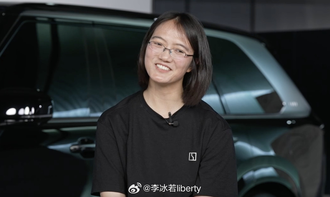 晚上看了一会极氪9X产品经理的直播关于车本身就不多聊了，车展看过来了看到有一些信
