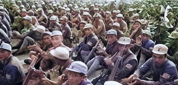 抗战初期，贺老总一度很闹心：120师两个首任旅长，都出了变故！1937年8月，