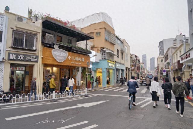 位于东南沿海的福建省经济发达、旅游资源丰富，不过提及省内城市，很多人却会陷入一个