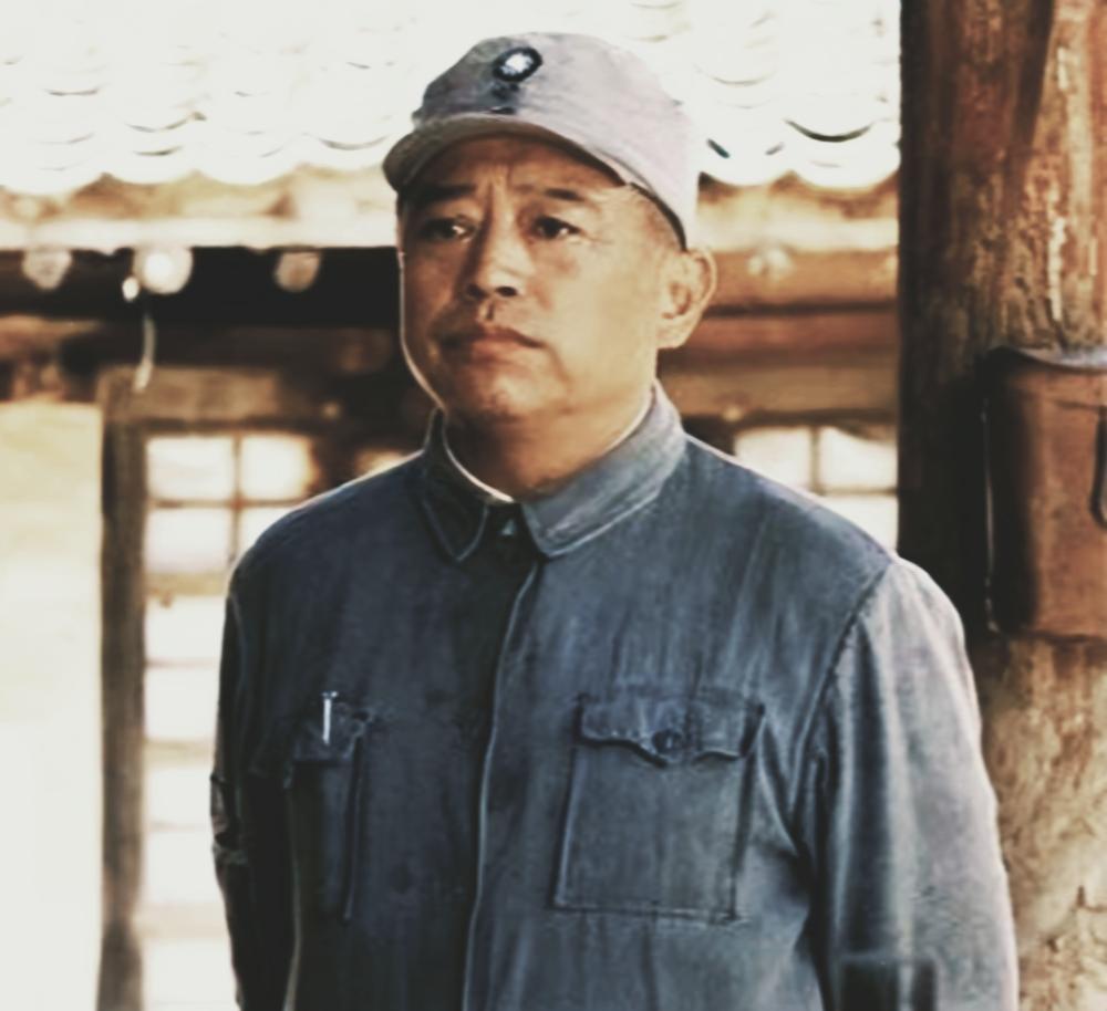 1971年，73岁的彭德怀忽然收到一份国庆礼品，他很诧异，毕竟好久没人给他送东西