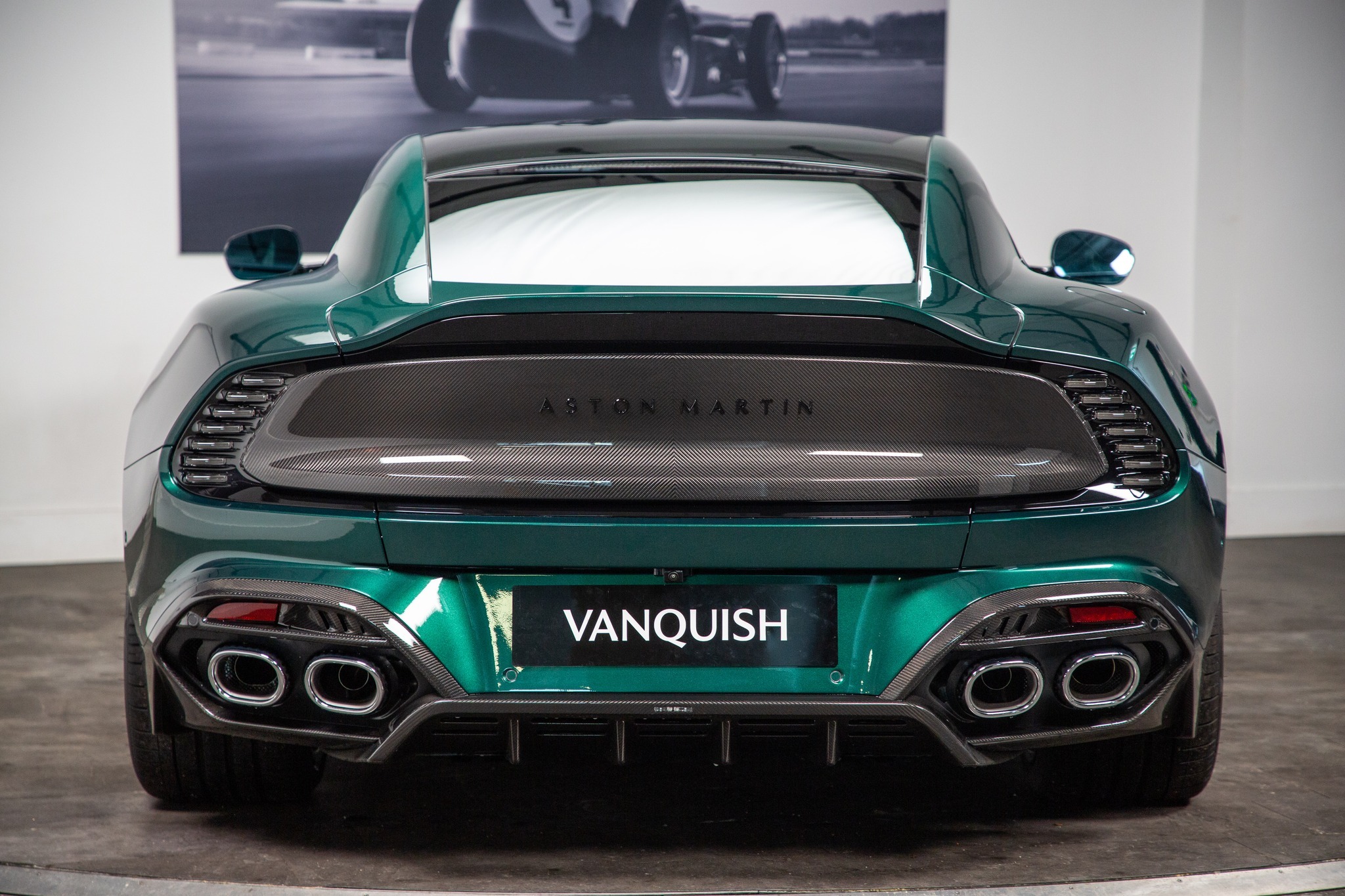 AstonMartinVanquish阿斯顿马丁astonmartin阿斯顿