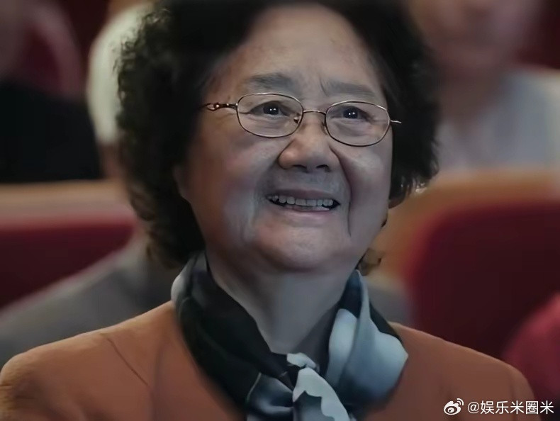 《主角》焦瑞霞老师出演戏曲界前辈“李老师”出场，她也是苟师苟存忠的老友。李老师来
