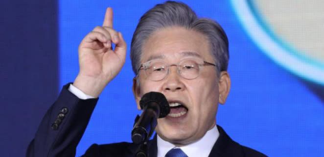 九三阅兵后，李在明终于对中国出手了！9月11日韩媒爆料，李在明一纸政令，直接把韩