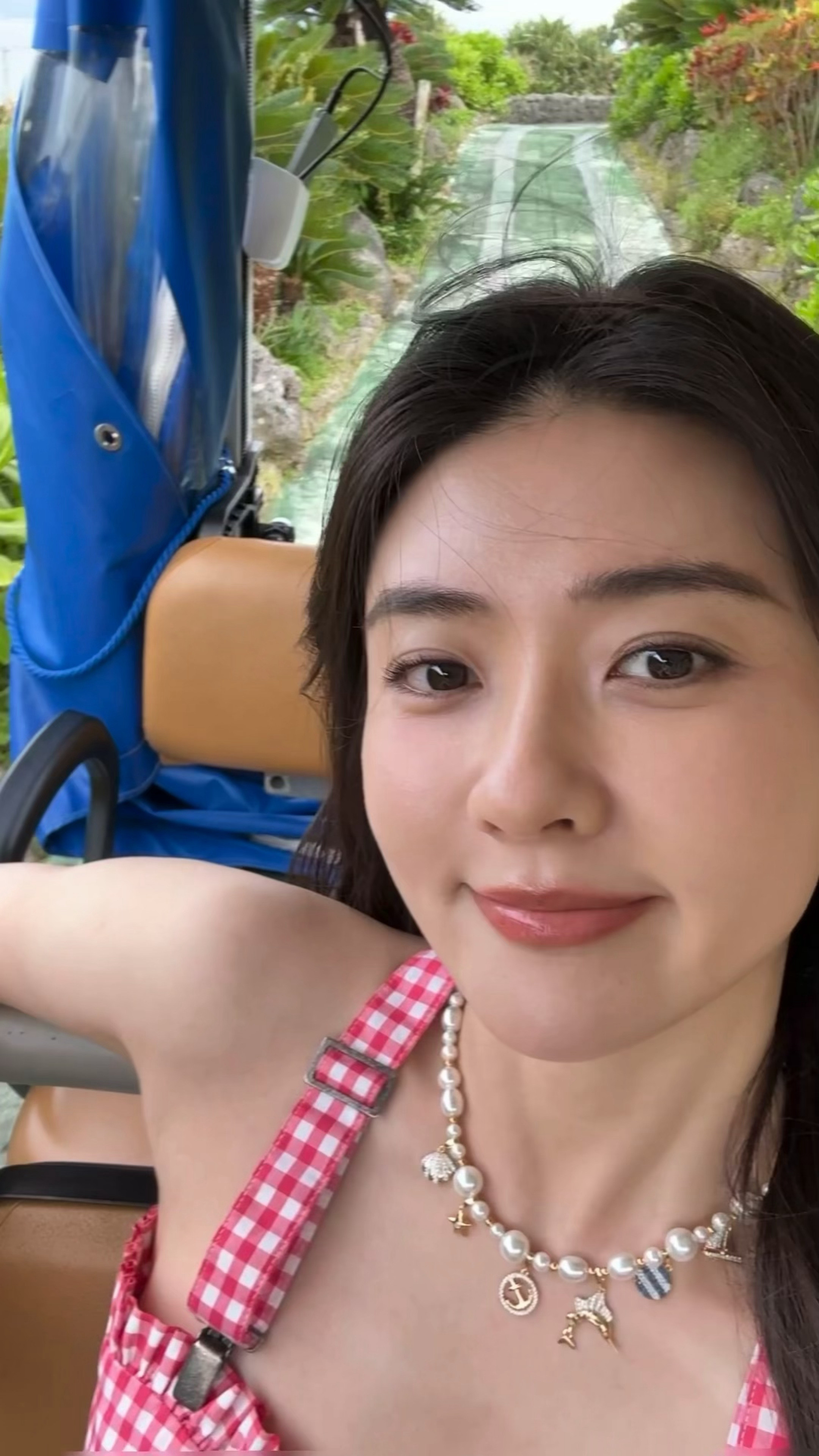 梁洁度假碎片​​​