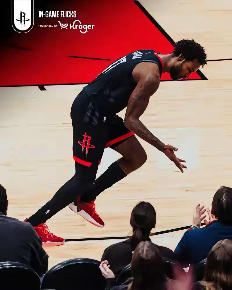 公牛对伊森志在必得，火箭有点骑虎难下了！火箭和公牛最近一直在谈，怀特或多森姆的交