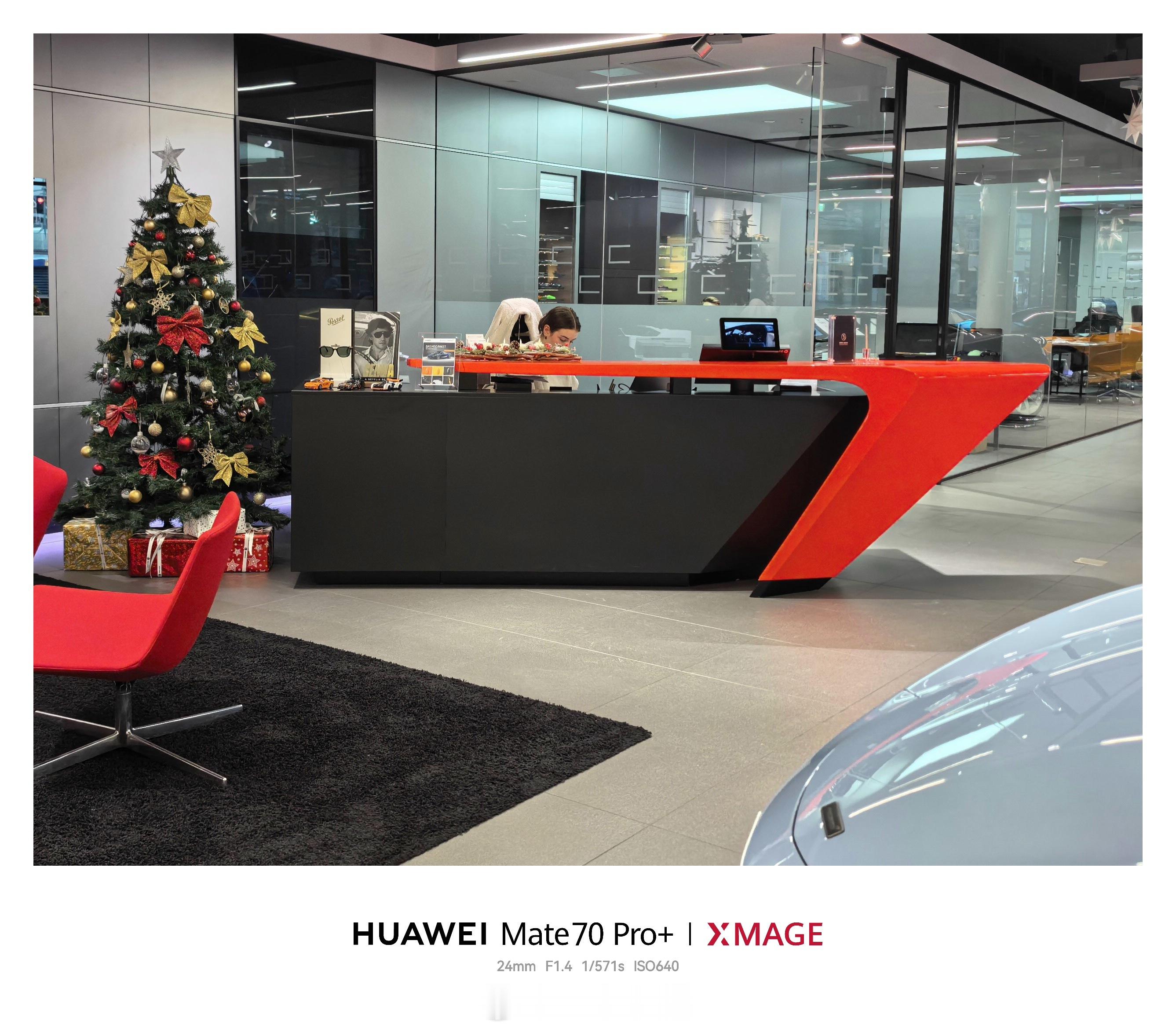 你给设计的吧台，最终是这样的效果吗？