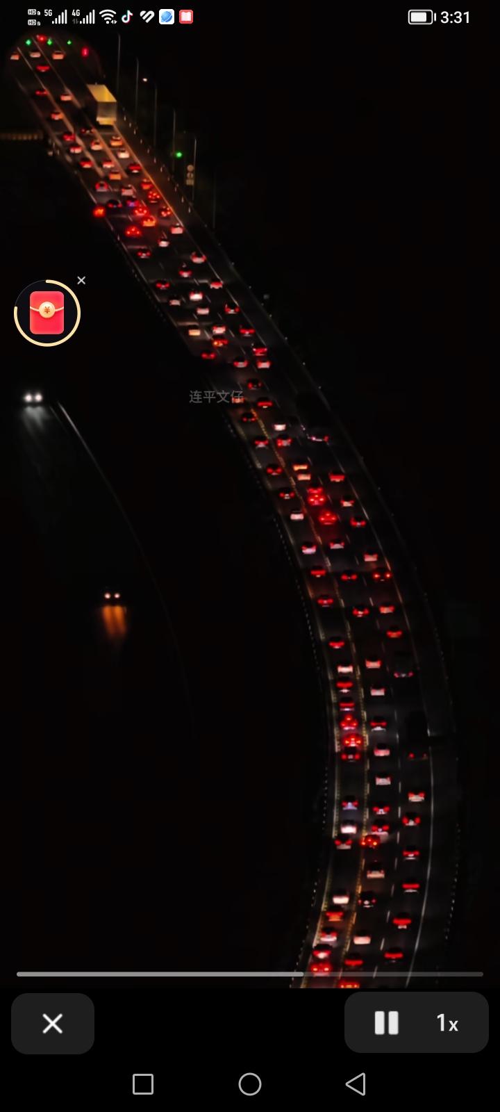 明天要开始上班了，大家都开始返航，然后就堵在高速公路上了。尤其是往广东和浙江方向