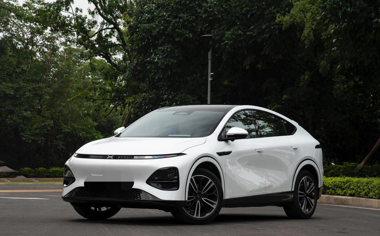 有粉丝问了一个问题，特斯拉ModelY是62.5度电池，CLTC续航593km