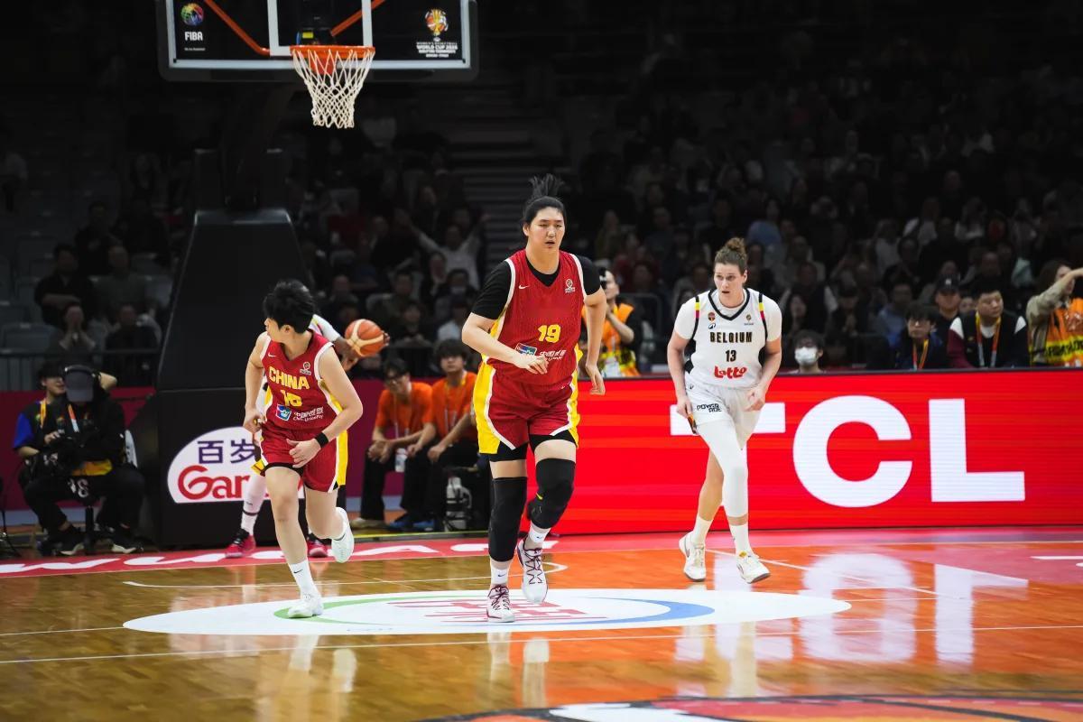 女篮世预赛最新出线形势！中国女篮65-80不敌比利时，遭遇首败，暂列小组第二