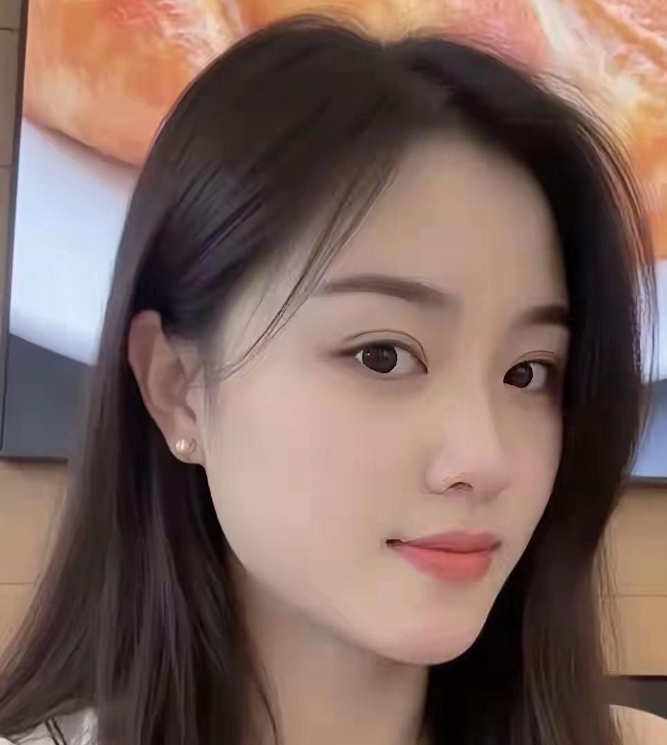 中国正步入“超单身时代”，单身人口规模逼近3亿，与美国总人口相当。25-29