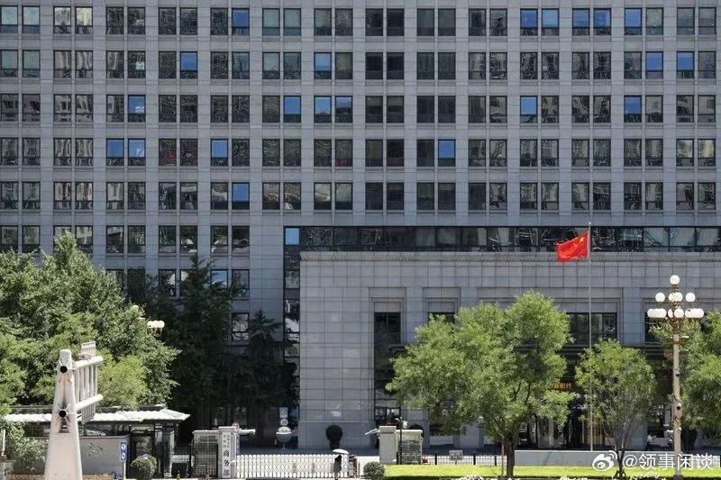 中美代表团在马德里举行经贸会谈，TikTok稀土都是焦点。中方：国务院副