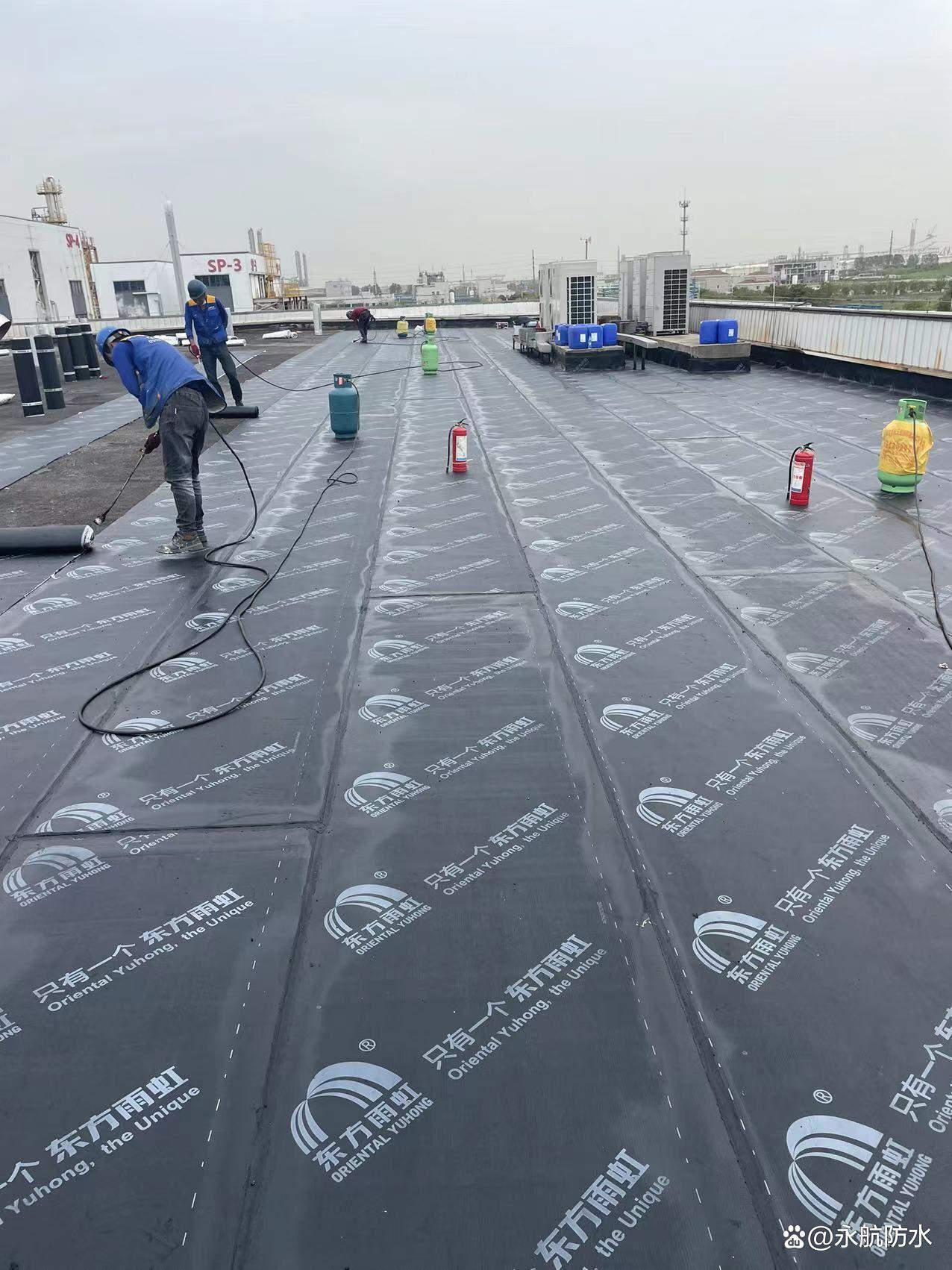 中国防水行业十大品牌1.东方雨虹（YUHONG）——北京东方雨虹防水技术股