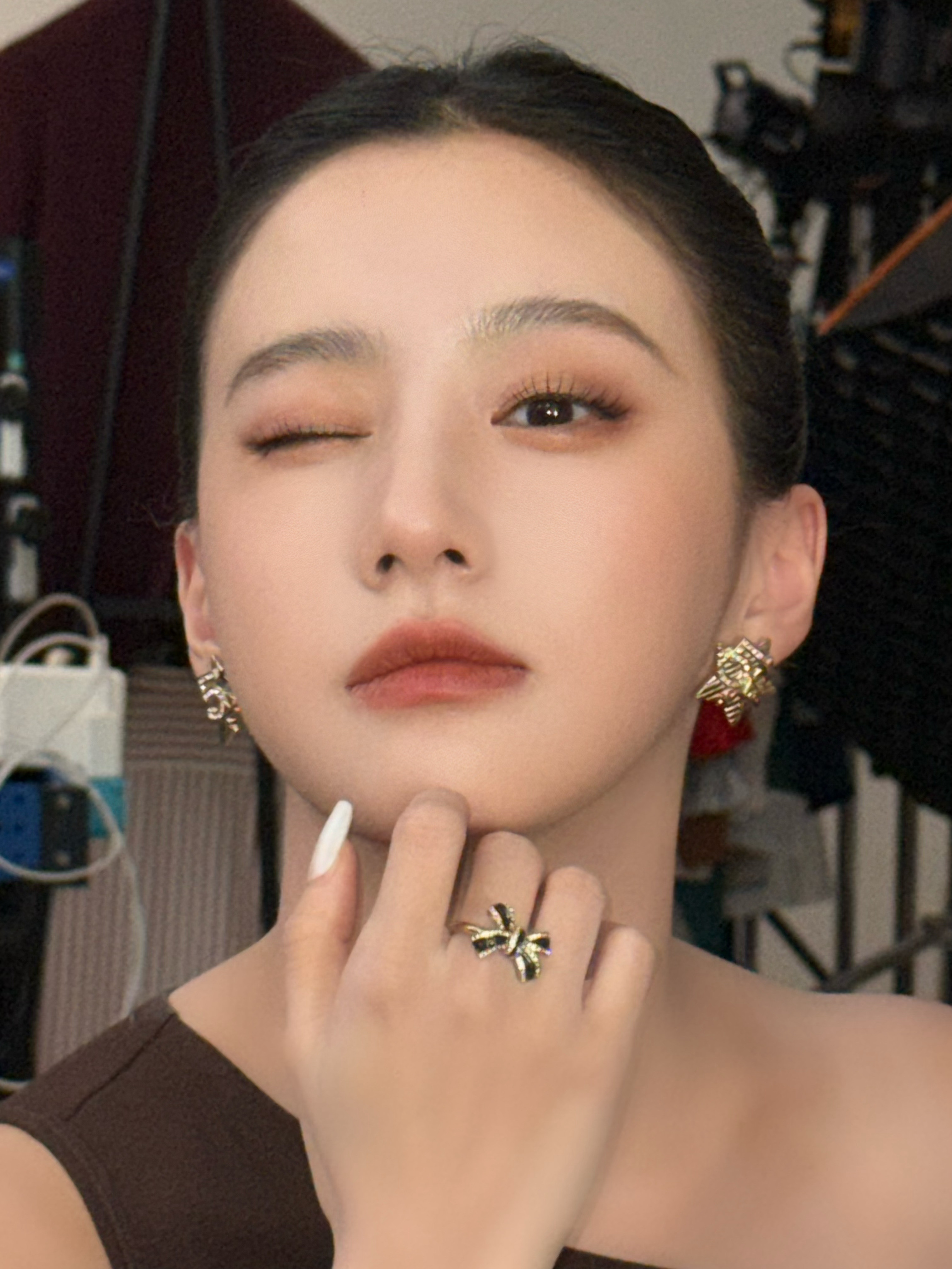 果然美人都是共通的一直觉得包包很像幼态版徐睿知（幼年版本的蛇蝎美人🪭​​​