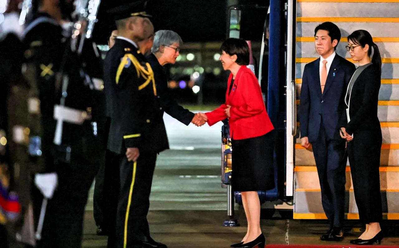 降级接待，日本失望！5月3日，日本首相高市早苗深夜抵达澳大利亚，进行为期两天的
