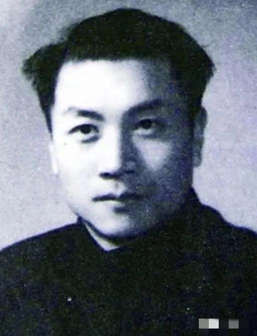 1944年，地下党员任远被日军俘获，关进了监牢之中，半夜，任远忍着痛，想方设法轻