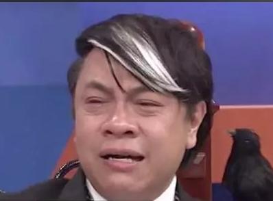 想和解？蔡康永站台风波越闹越大！昔日深谙说话之道的蔡康永选择低头沉默，没有公