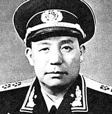 1950年11月，邢嘉盛率领三营奇袭美军阵地得手后，竟异想天开要端掉美军师部，不
