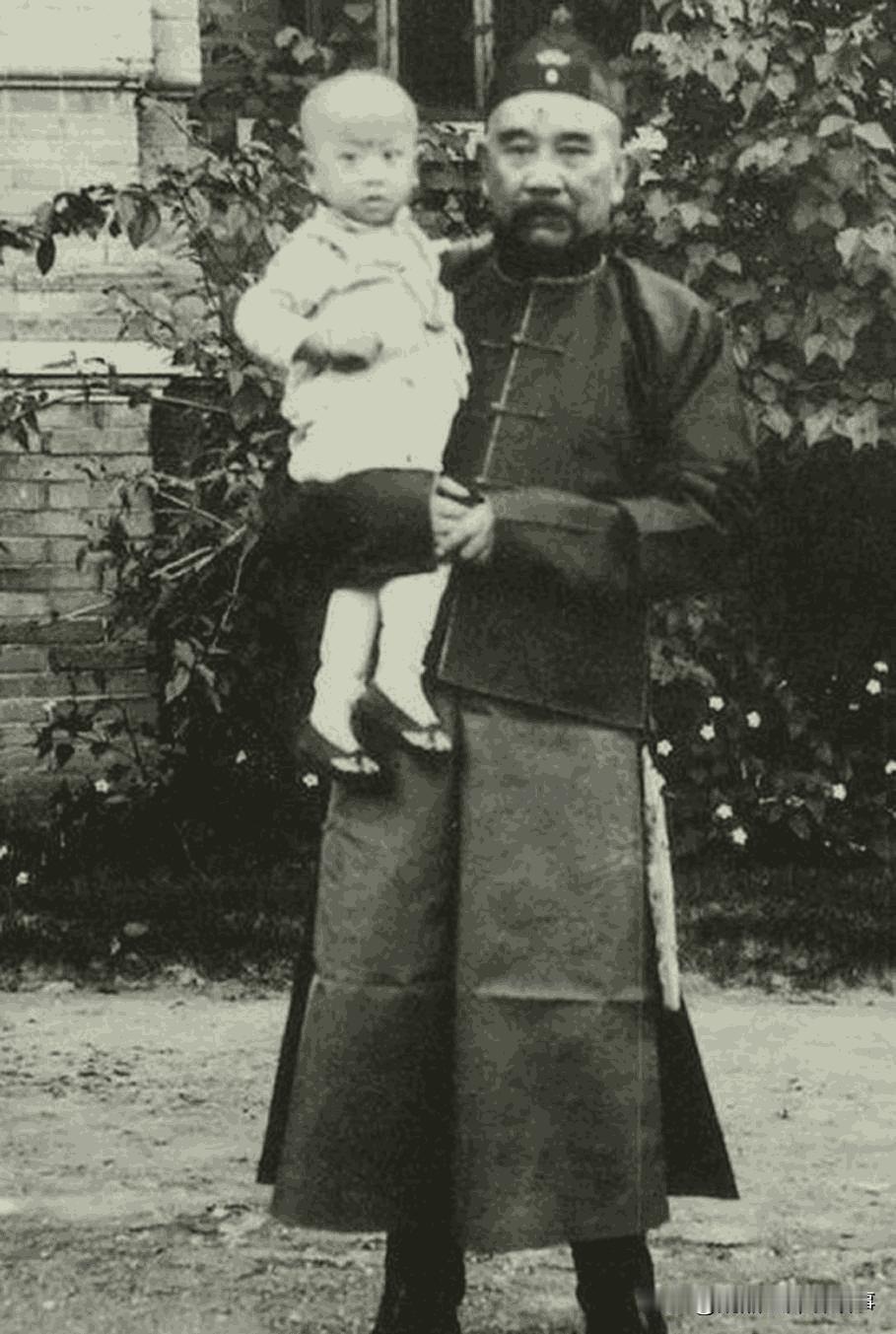 哪位军阀才称得上“狠人”?要数张勋了。张勋早年受慈禧恩惠，一直对清政府效忠。都民